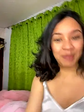 Esmerald 1111 online show from November 28, 2025, 10:51 am