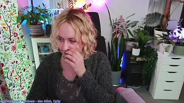 xzoeyryanx online show from February 23, 2026, 7:22 pm