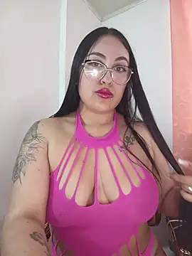 Snapshot of KatyVelvet07 chatting on November 24, 2025, 9:03 pm KatyVelvet07 online show from November 24, 2025, 9:03 pm