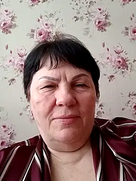 Snapshot of OliviaaSkyy chatting on March 6, 2026, 5:48 am OliviaaSkyy online show from March 6, 2026, 5:48 am