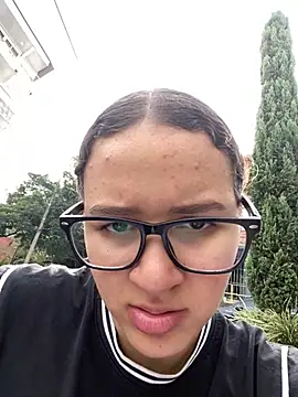 Snapshot of MaitteXxx chatting on June 2, 2026, 1:35 pm MaitteXxx online show from June 2, 2026, 1:35 pm