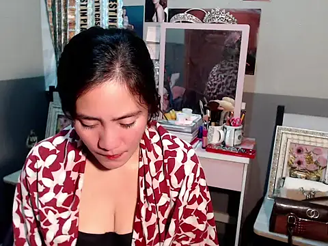 ellyaxx online show from November 19, 2025, 12:27 pm