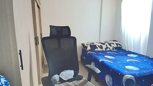 naitt  online show from November 28, 2025, 1:47 pm