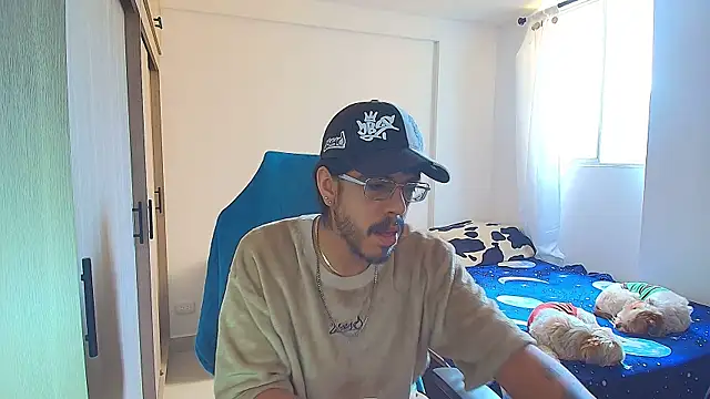 naitt  online show from December 14, 2025, 3:50 pm