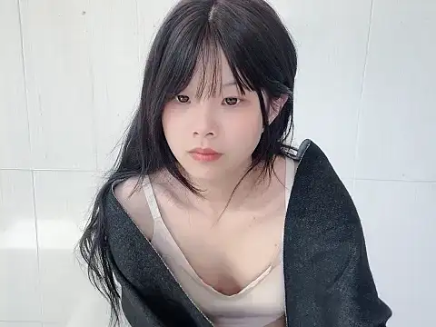 bunny-- online show from November 28, 2025, 4:48 am