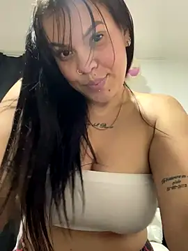 Nicollesexx online show from November 26, 2025, 2:07 pm