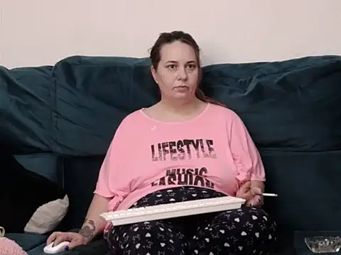 EmilyJenner online show from March 30, 2026, 2:23 am