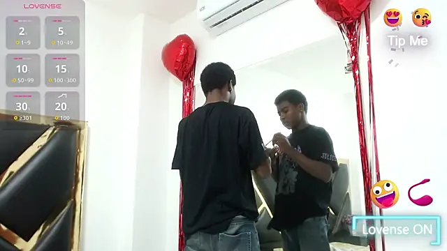 NoahJhonson69 online show from February 26, 2026, 12:04 pm