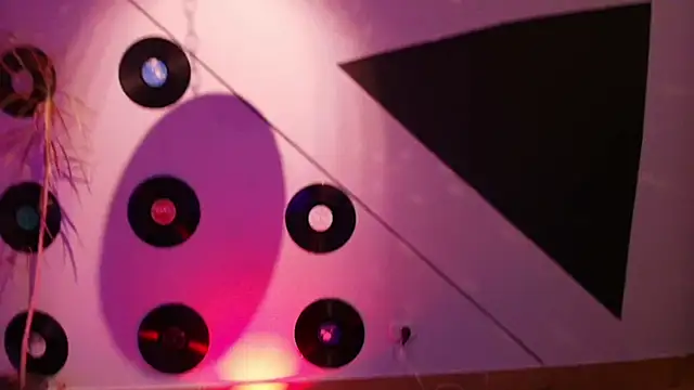 goddess julieta online show from January 12, 2026, 6:35 pm