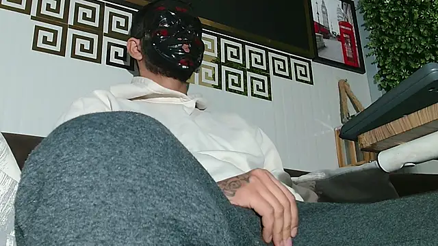 Nigel BoydXX online show from November 27, 2025, 9:33 am