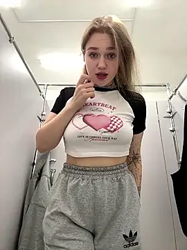 Snapshot of RussianWoman chatting on January 13, 2026, 3:45 am RussianWoman online show from January 13, 2026, 3:45 am