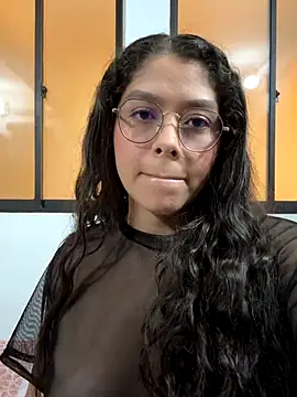 Snapshot of hannah__pavan chatting on December 1, 2025, 5:51 pm hannah pavan online show from December 1, 2025, 5:51 pm