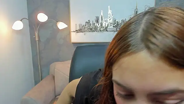 Isabela clk online show from November 29, 2025, 7:50 pm