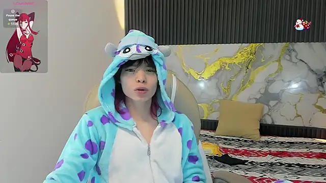 Sylasfrost online show from December 21, 2025, 12:56 pm