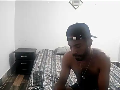 alberthot11 online show from January 14, 2026, 5:18 pm