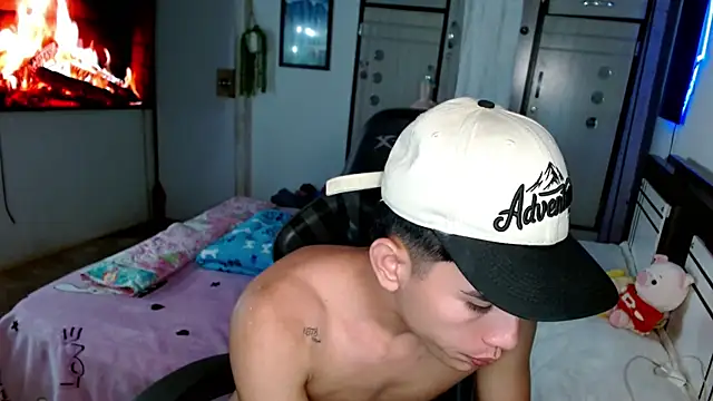 kennyonly  online show from November 28, 2025, 2:36 am