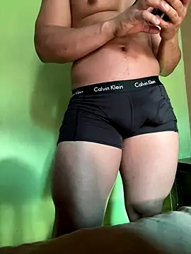 hardsexboyfit online show from November 21, 2025, 9:35 pm