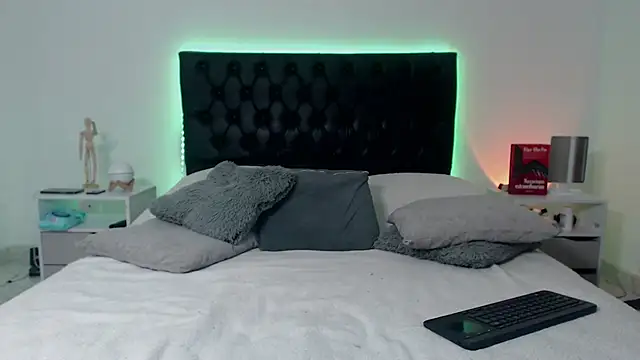 Snapshot of ray_Weeed chatting on November 29, 2025, 11:41 pm ray Weeed online show from November 29, 2025, 11:41 pm