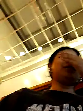 Snapshot of Emmyxxx chatting on February 27, 2026, 1:27 am Emmyxxx online show from February 27, 2026, 1:27 am