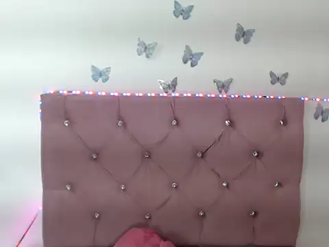 Snapshot of Isardrigue02 chatting on November 26, 2025, 5:41 am Isardrigue02 online show from November 26, 2025, 5:41 am