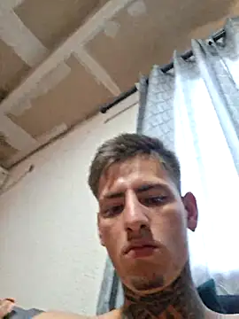 Snapshot of Artur386383 chatting on March 18, 2026, 8:45 pm Artur386383 online show from March 18, 2026, 8:45 pm