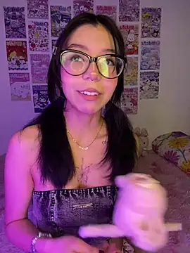 Snapshot of Valen-Foxx1 chatting on January 13, 2026, 5:57 am Valen-Foxx1 online show from January 13, 2026, 5:57 am