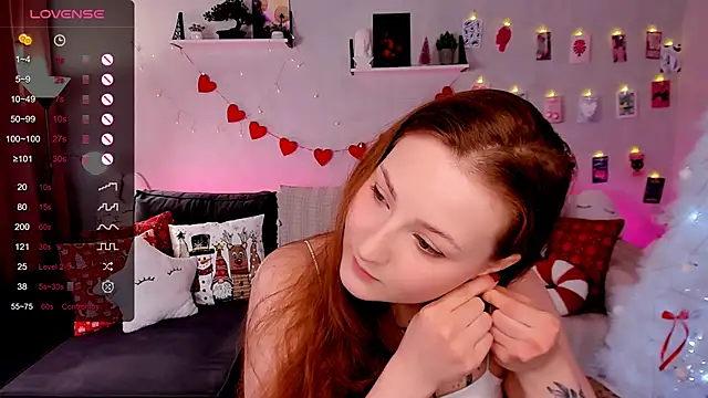 velvet cherry  online show from December 21, 2025, 8:54 am