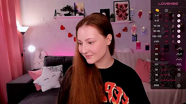 velvet cherry  online show from April 17, 2026, 9:01 am