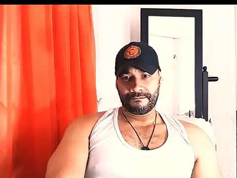 musclehetero online show from May 17, 2026, 2:13 pm