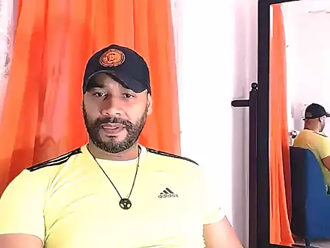 musclehetero online show from May 19, 2026, 8:04 pm