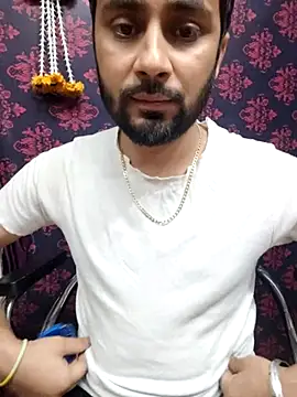 Cute Lucky online show from December 22, 2025, 12:13 pm