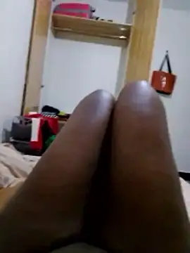 minilady online show from November 24, 2025, 4:18 pm