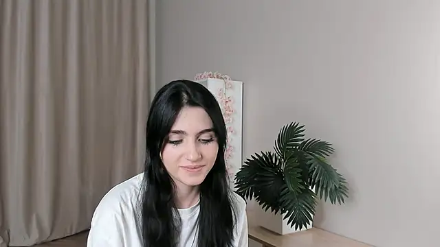 MonaChim online show from November 27, 2025, 2:08 pm