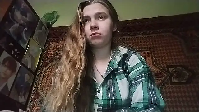 KikiBang online show from November 29, 2025, 8:06 am