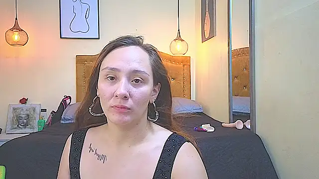 Lily Sanderss online show from December 15, 2025, 1:26 pm