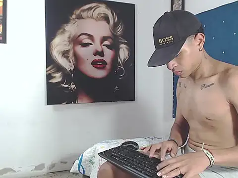 crissex3 online show from March 21, 2026, 12:21 pm