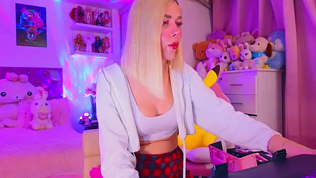 MadamBarbiee online show from February 5, 2026, 11:53 pm