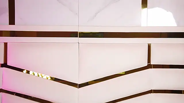 luciana agudelo online show from February 19, 2026, 7:10 pm