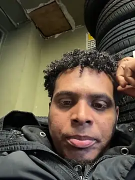 Snapshot of 24denio chatting on February 21, 2026, 9:27 pm 24denio online show from February 21, 2026, 9:27 pm