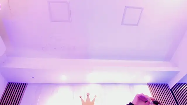 zafirovelvet online show from November 21, 2025, 12:26 pm