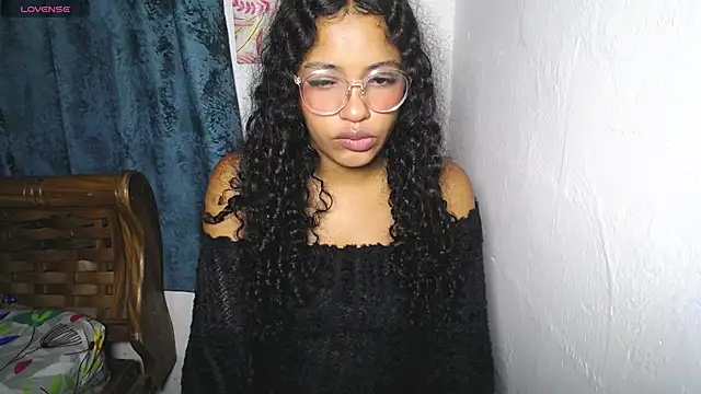 chleo rosse online show from December 22, 2025, 1:30 pm