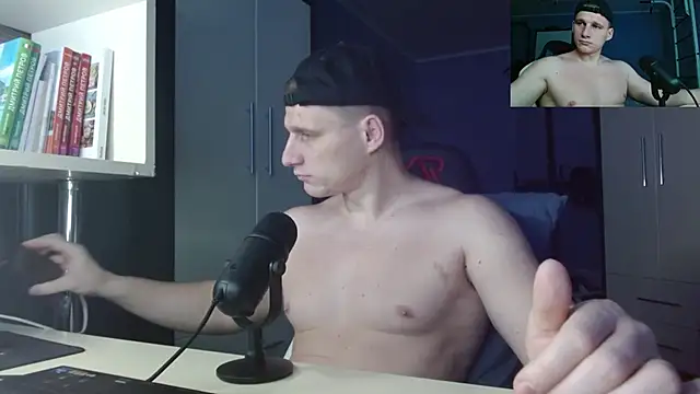 Poliglotjoe1 online show from December 4, 2025, 10:02 am