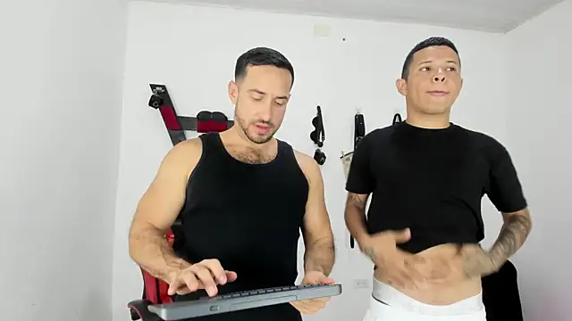 Snapshot of RoughSex_and_BDSM chatting on November 20, 2025, 3:28 am RoughSex and BDSM online show from November 20, 2025, 3:28 am