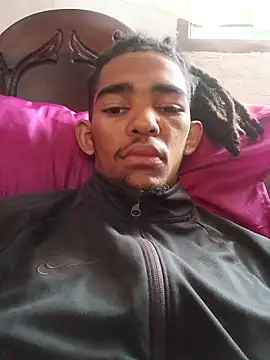 Eezxxx online show from December 22, 2025, 5:48 am