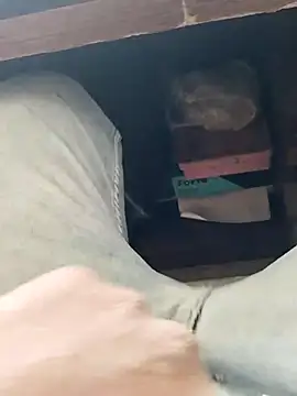 Roy   121 online show from November 30, 2025, 6:39 am