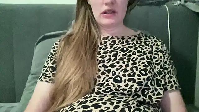 alisa kitcat online show from January 12, 2026, 4:39 am