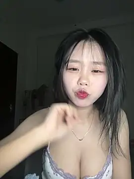 Kiee-lee online show from February 5, 2026, 3:49 pm