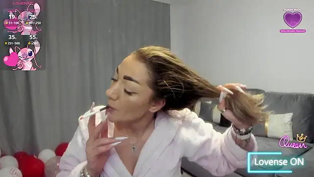 Snapshot of rossana_doll chatting on February 17, 2026, 5:59 am rossana doll online show from February 17, 2026, 5:59 am