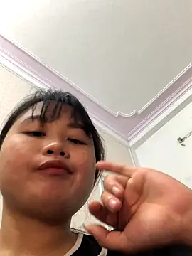 dovia-ba online show from December 4, 2025, 1:04 am