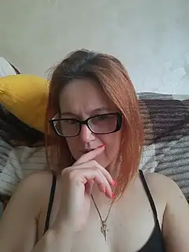 LanaOlbenst online show from July 14, 2026, 6:18 am
